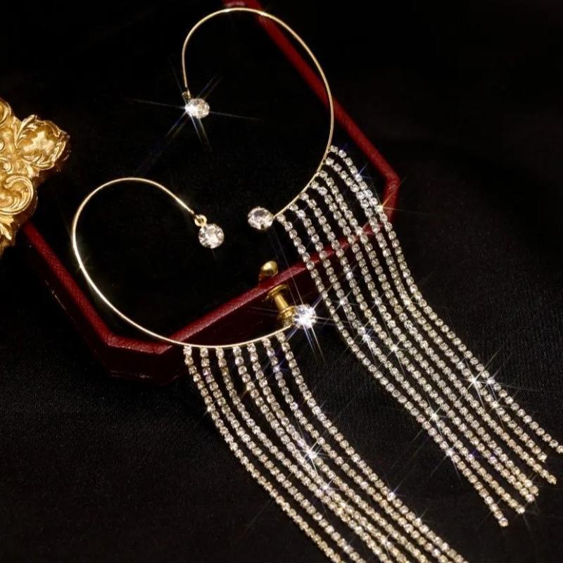Magoloft™ Sparkling Diamond Tassel Earrings